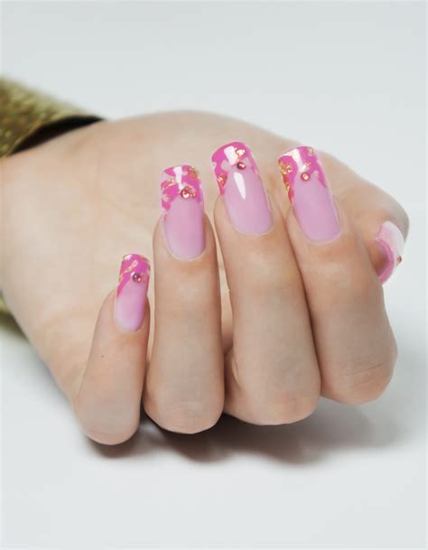 unghie rosa e fucsia|Unghie Fucsia 2022: idee ed ispirazione per la Nail。